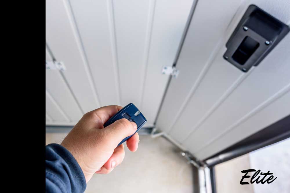 Blog-2 garage door holiday security