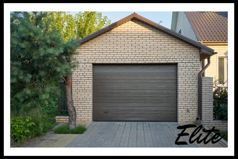 The Best Garage Doors for Arkansas Weather